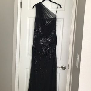 Tadashi Shoji long sequin evening gown Size 6